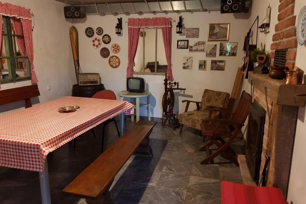 Guest House Pinus Generalski Stol Buitenkant foto